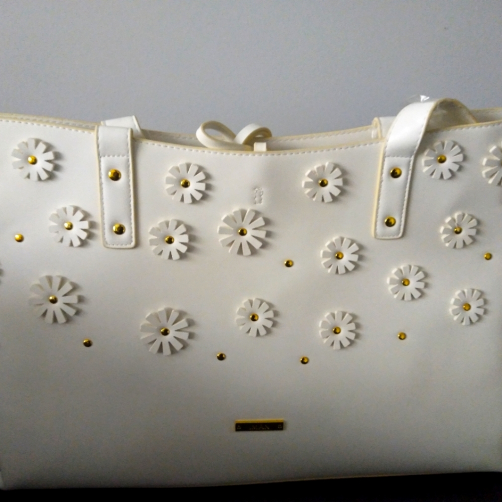 BRAND NEW IVORY WEEKENDER TOTE BAG